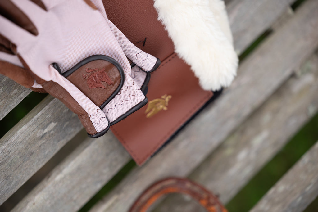 Sixteen Cypress Oat & Cognac Gloves