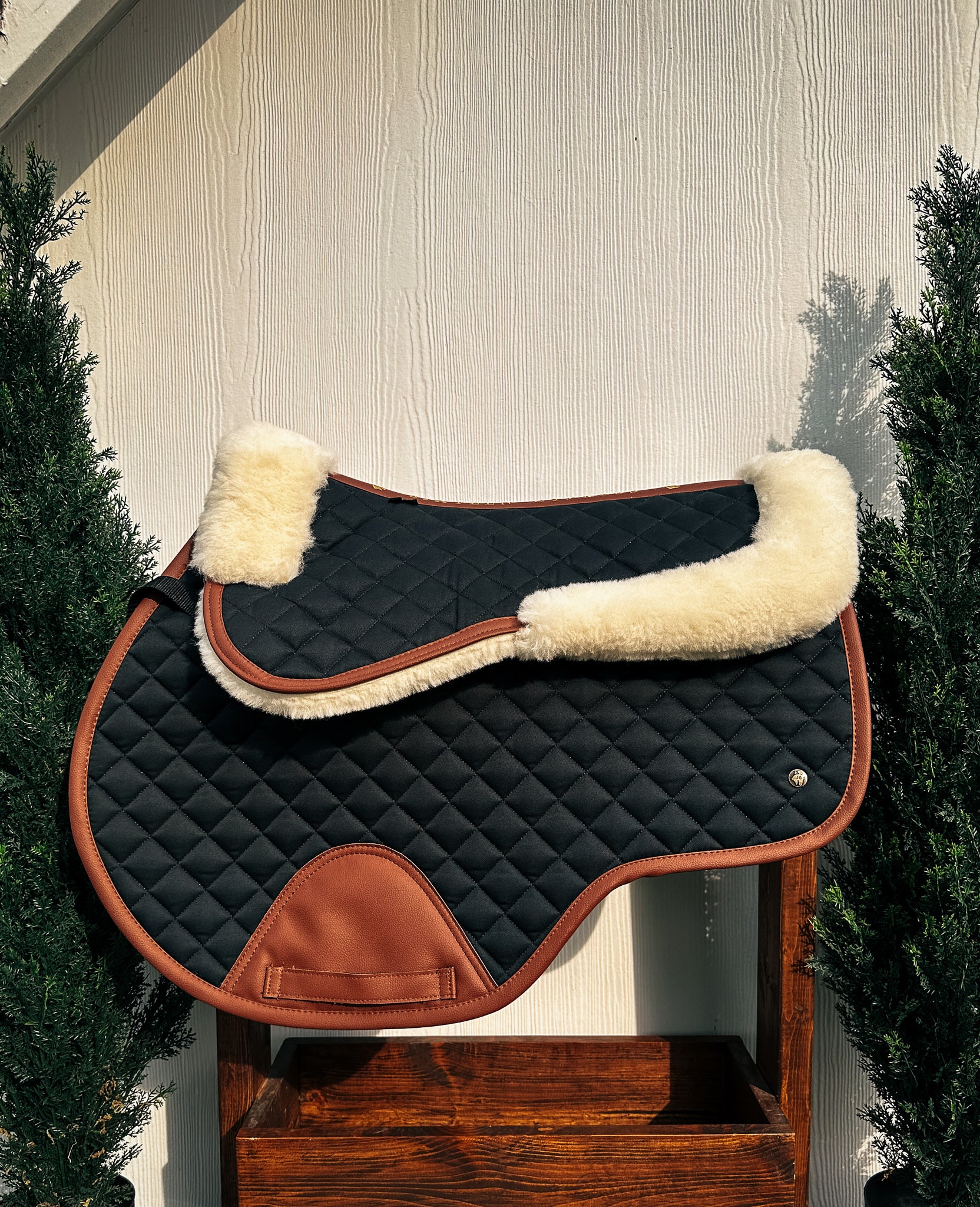 Sixteen Cypress Close Contact Saddle Pad, Black & Cognac
